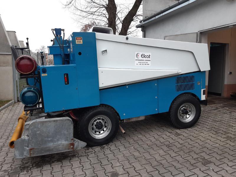 Częstochowa - Sprzedaż używanej rolby Zamboni 520