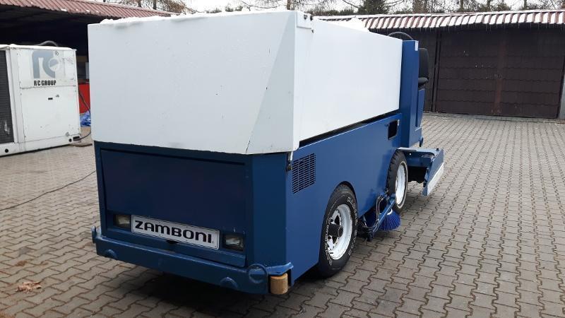 Rosja - dostawa rolby Zamboni 440